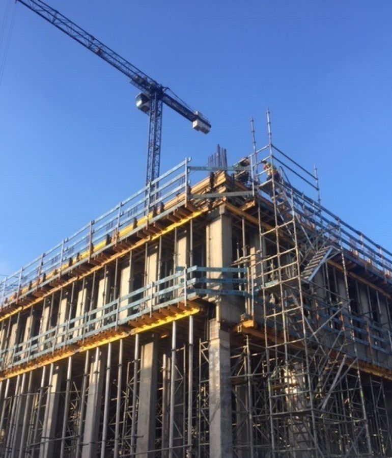 Hi PIOTRKOWSKA 155 is rising. Office tower with foundation plate.